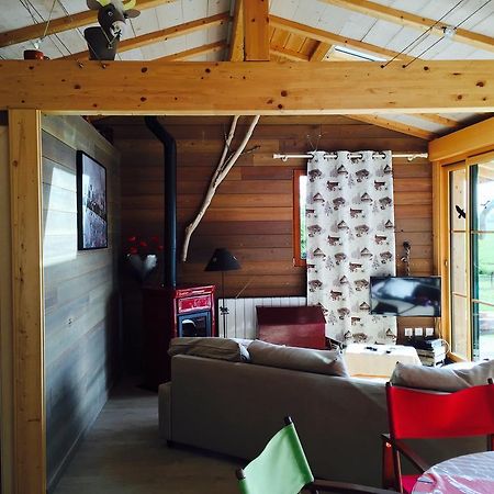 Gite Les Cigognes Orchamps-Vennes Habitación foto