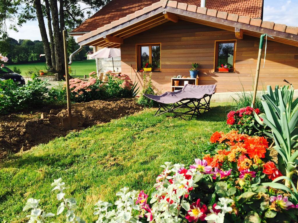 Gite Les Cigognes Orchamps-Vennes Habitación foto