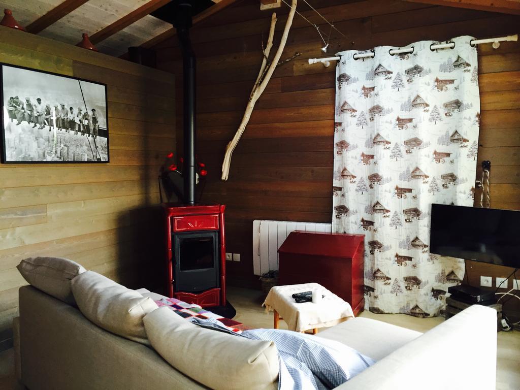 Gite Les Cigognes Orchamps-Vennes Habitación foto